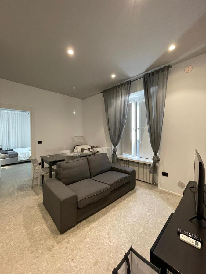 De Luca 6 Apartments Салерно Экстерьер фото