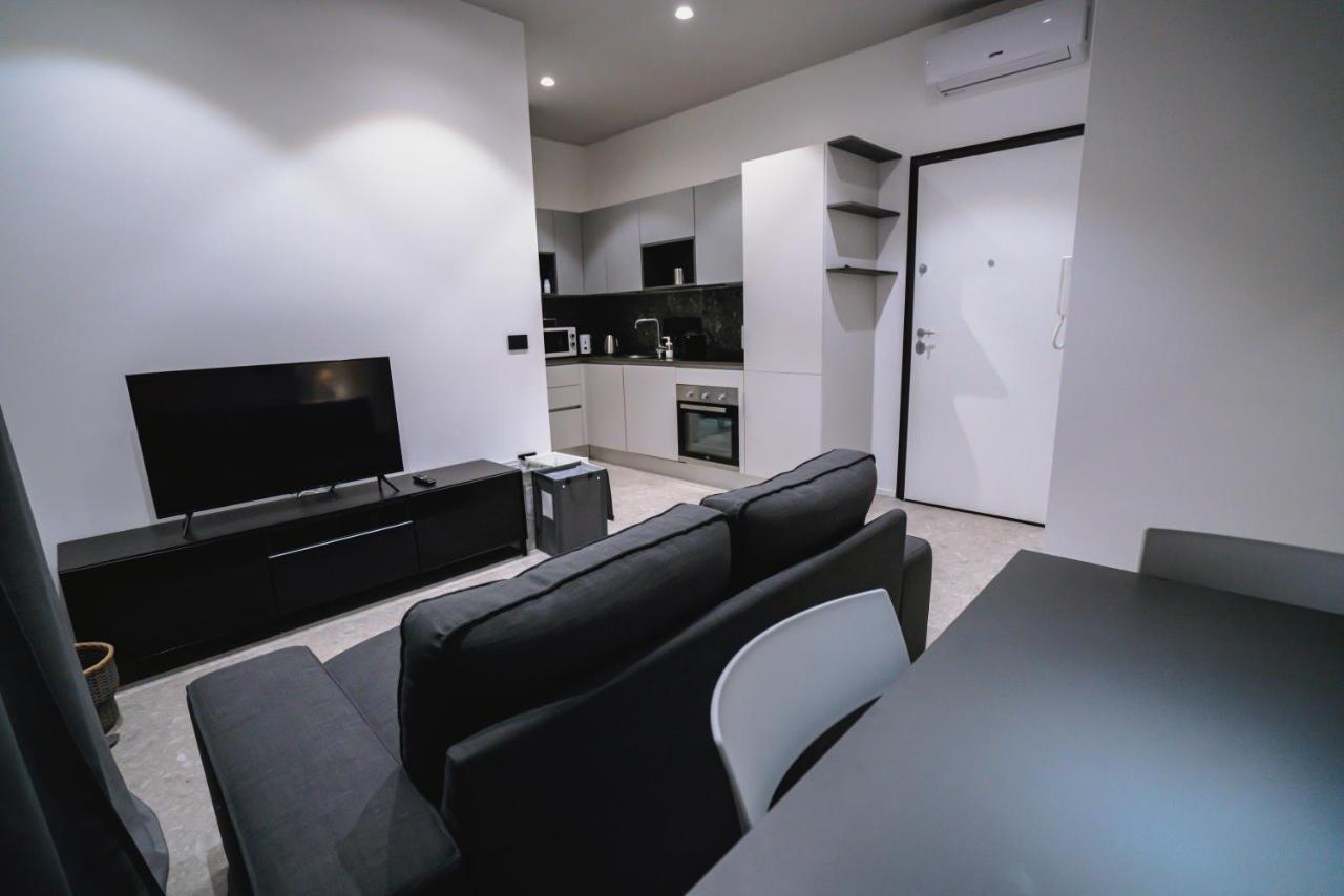 De Luca 6 Apartments Салерно Экстерьер фото