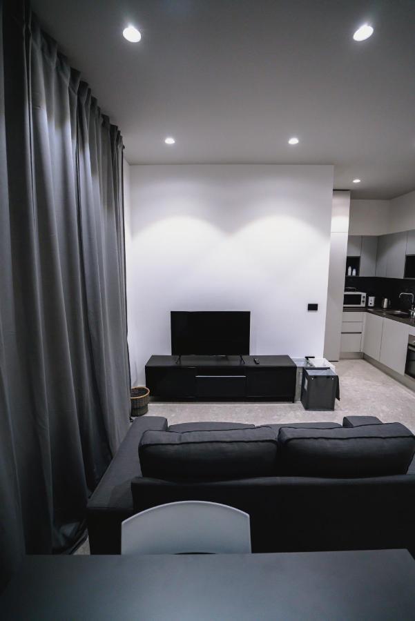 De Luca 6 Apartments Салерно Экстерьер фото